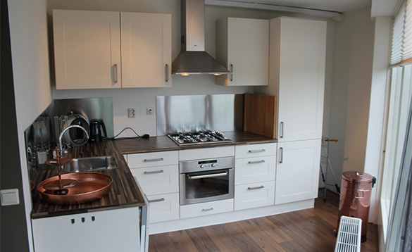 Kitchen in a villa at Nautic Rentals, Oude Tonge/
